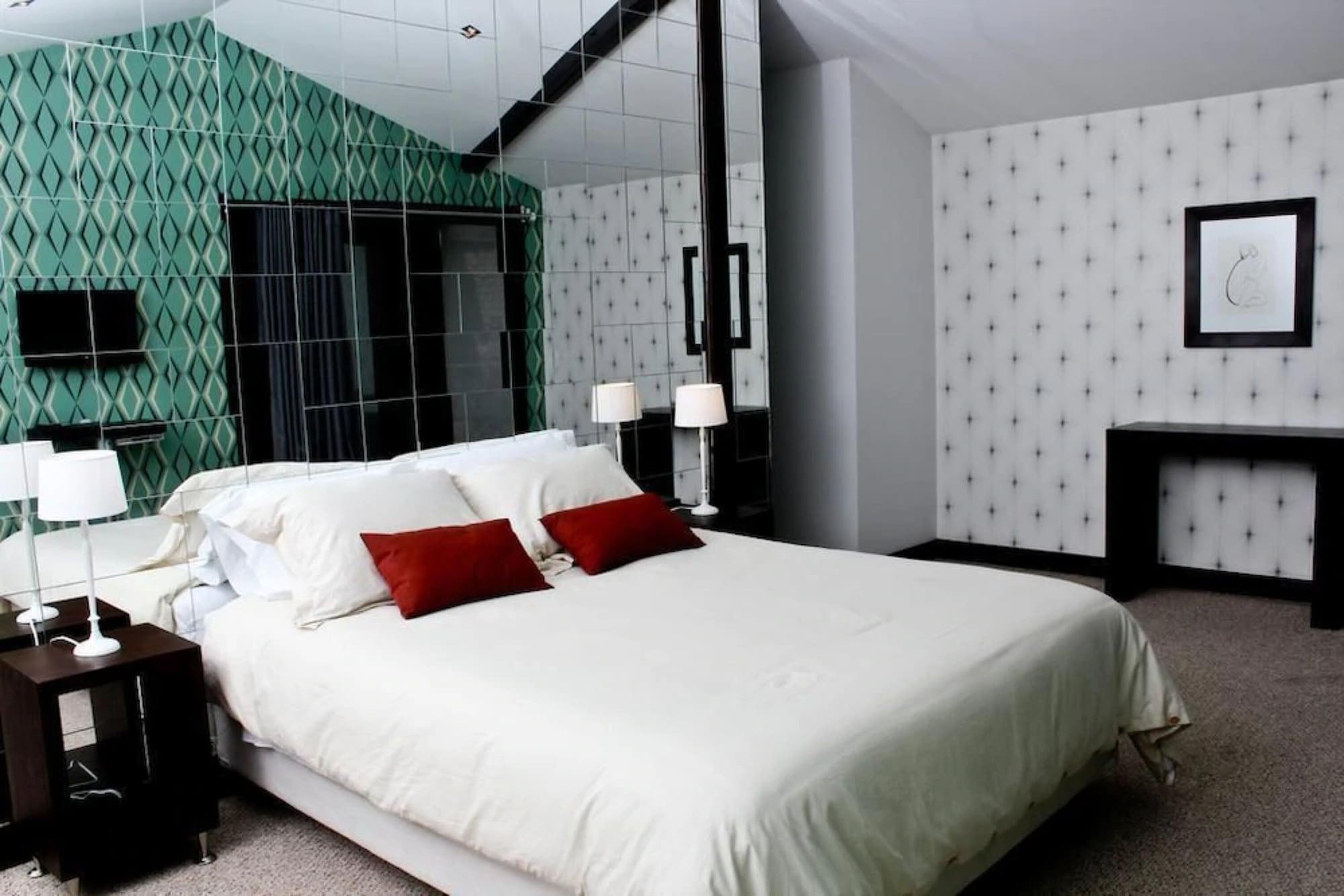 Hotel Casa Gardenia Quito Bagian luar foto