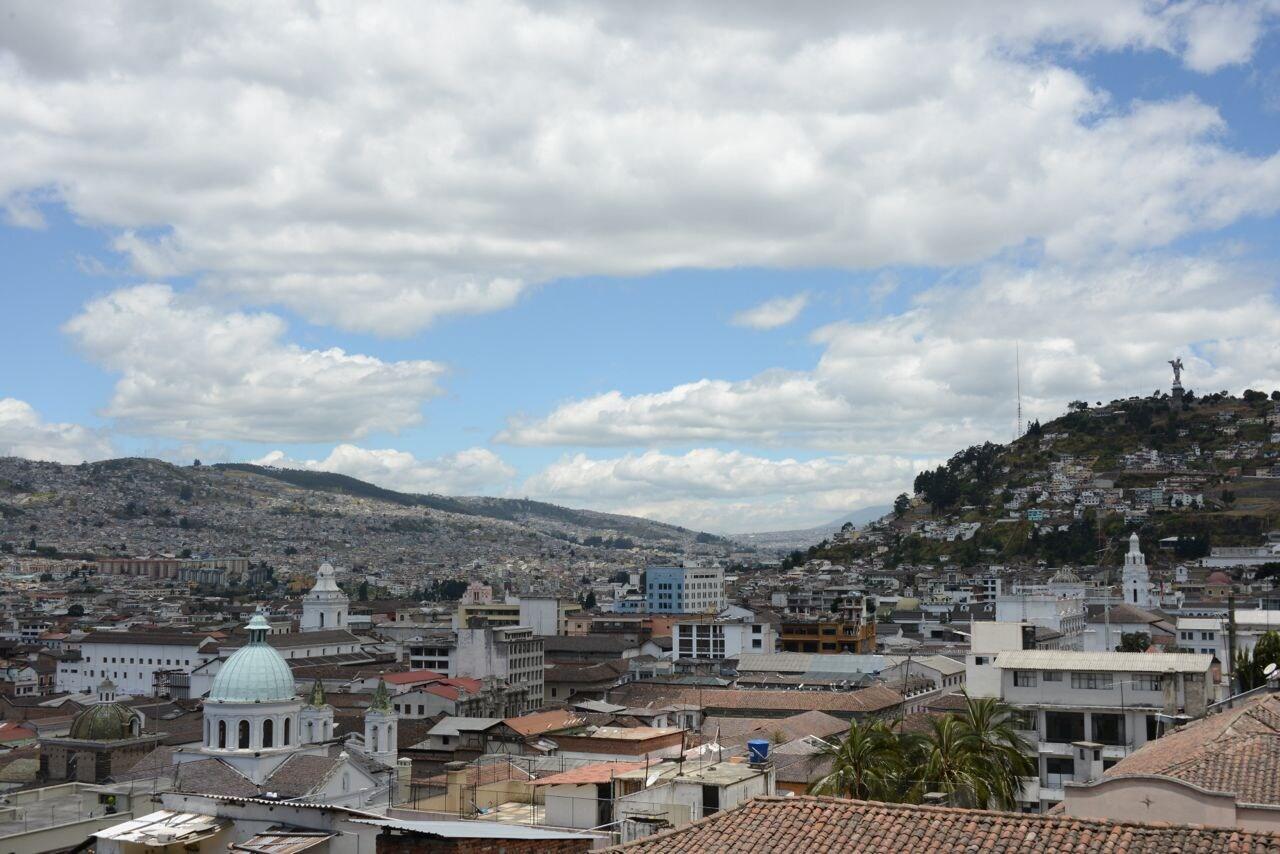 Hotel Casa Gardenia Quito Bagian luar foto